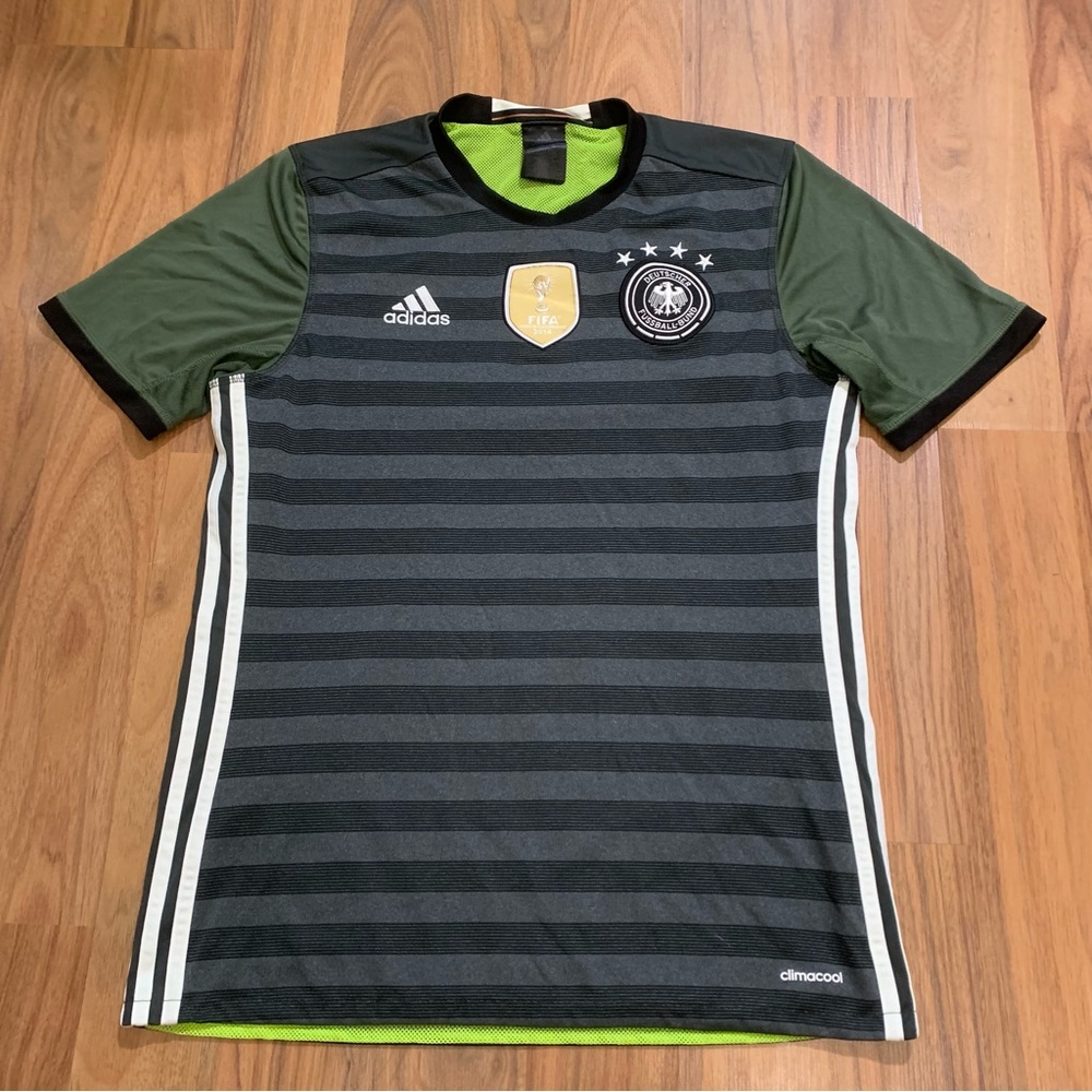 Adidas FIFA Germany Team Jersey 2016-17 Away Reversible Jersey Men’s Medium